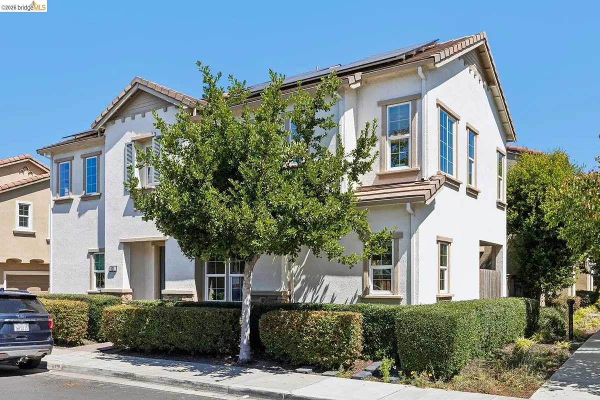 1521 Glenn ST, Hayward, CA 94545 - #1