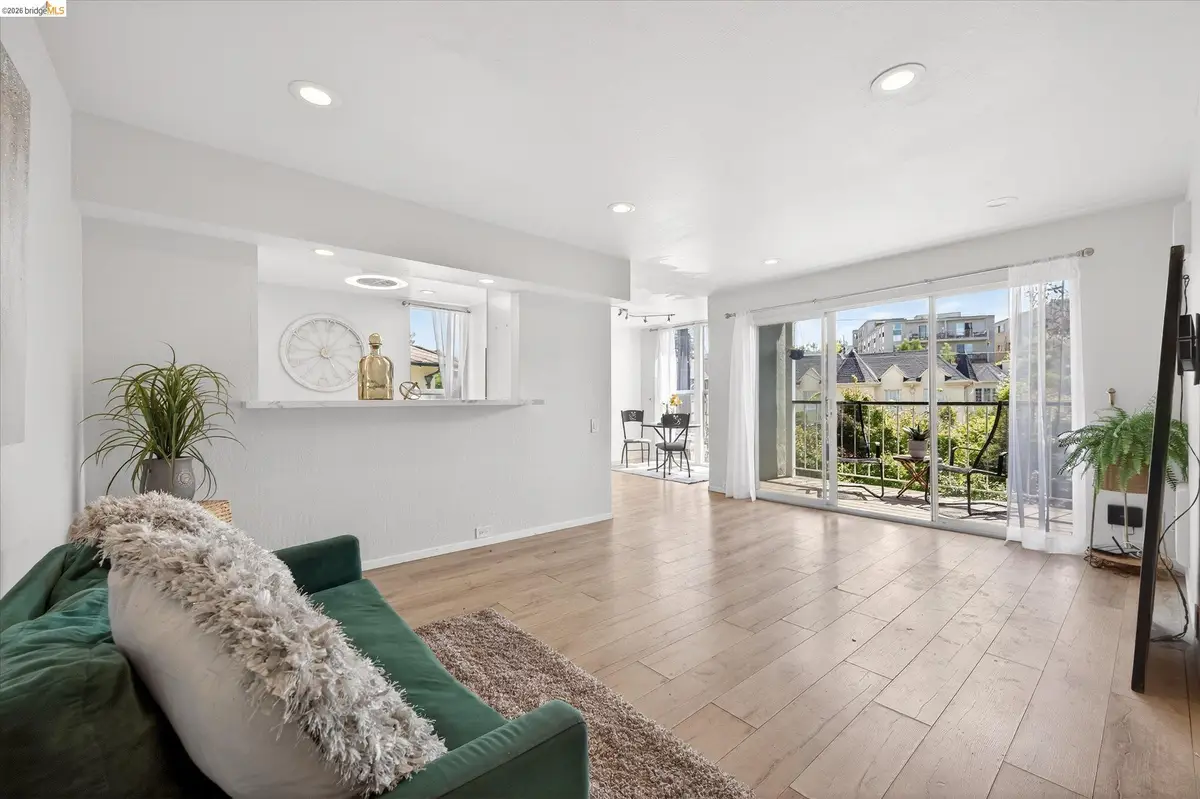 365 Perkins St  #201, Oakland, CA 94610 - #1