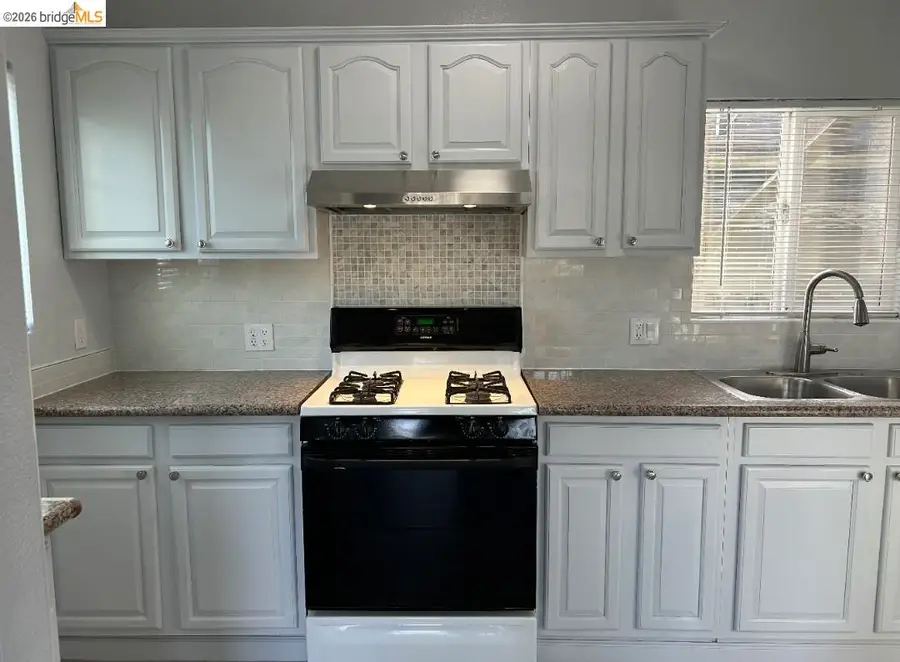 3743 Suter St, Oakland, CA 94619 - #3