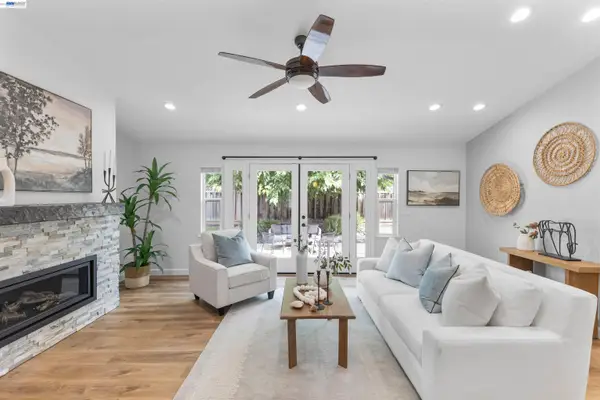 5514 Paseo Navarro, PLEASANTON, CA 94566