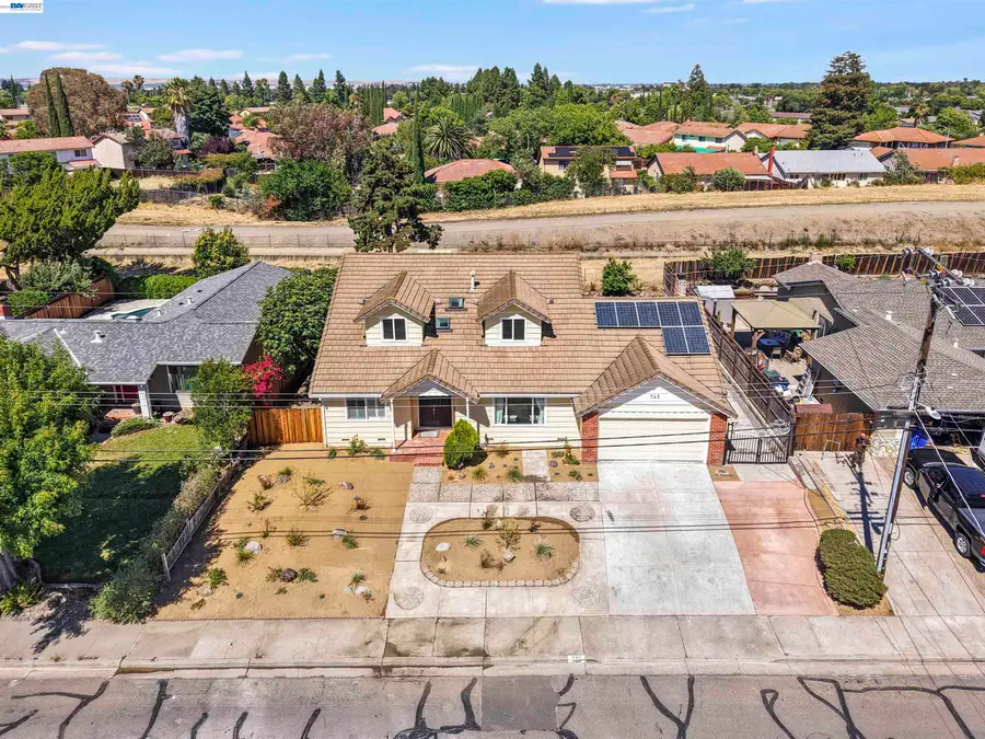 743 Ventura Dr, Pittsburg, CA 94565 - #2