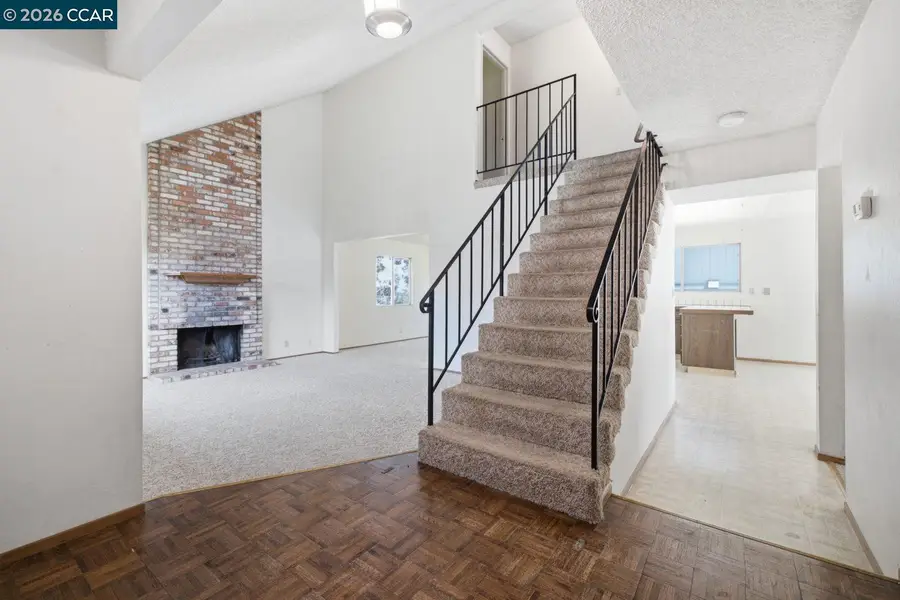 565 Mt Dell Dr, Clayton, CA 94517 - #3