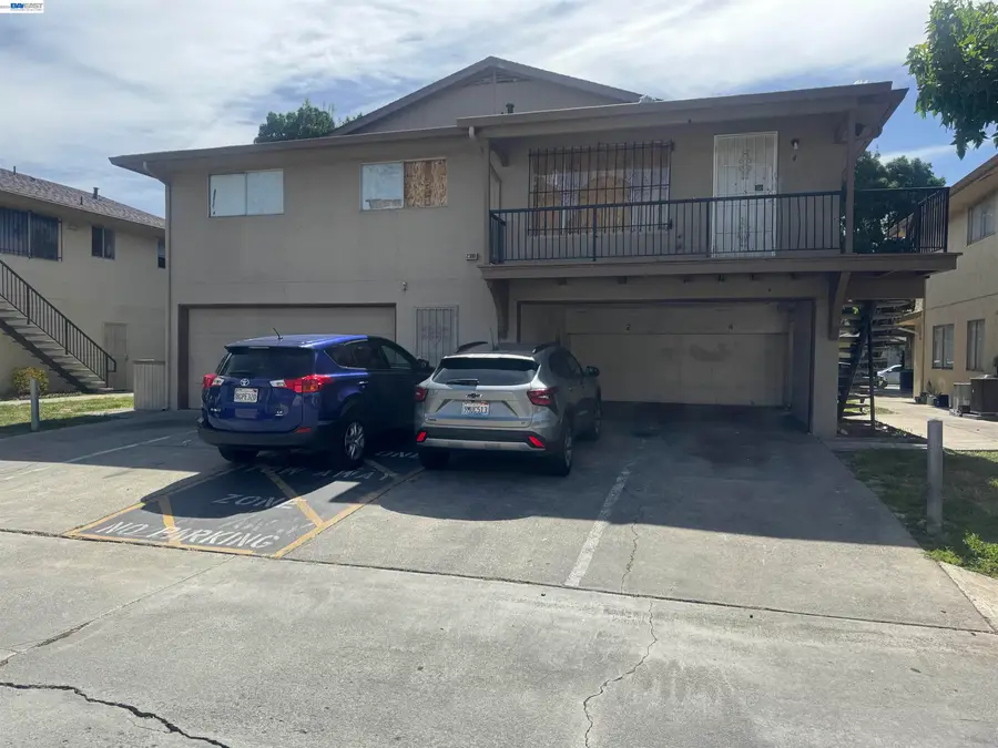 2300 Peppertree Way  #4, Antioch, CA 94509 - #2