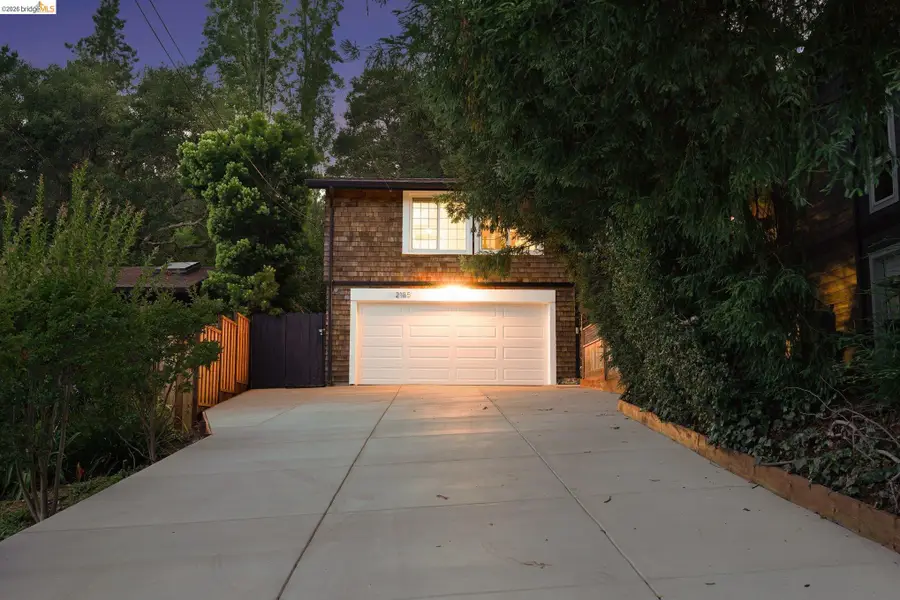2185 Trafalgar Pl, Oakland, CA 94611 - #2