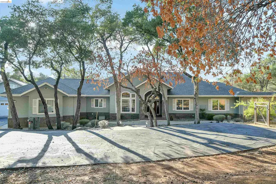 16096 Parkridge Ave, Sonora, CA 95370 - #2