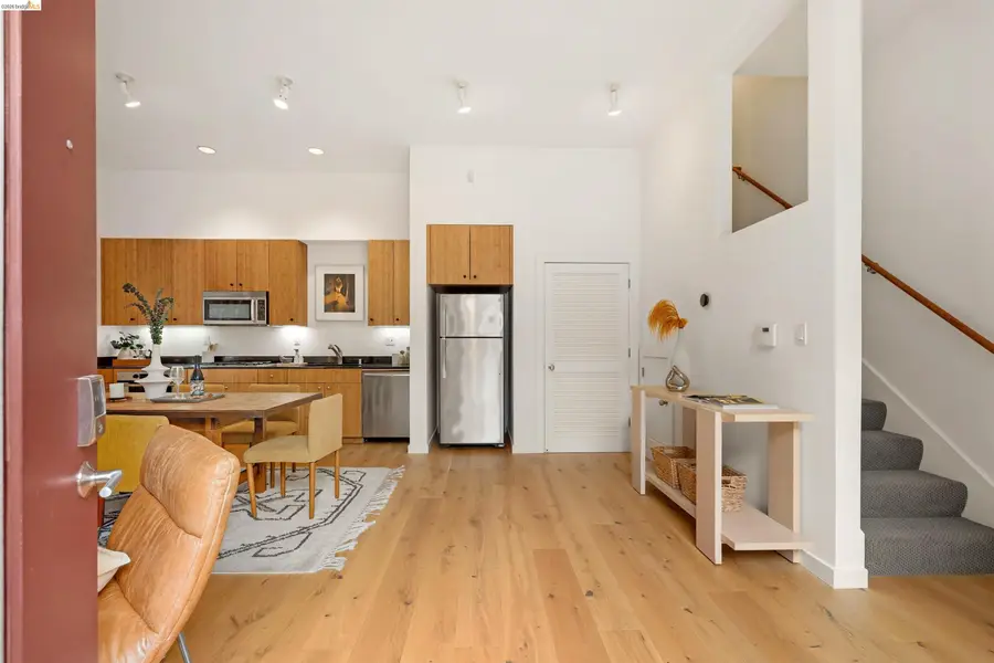 21 Covent Ln, Oakland, CA 94608 - #2