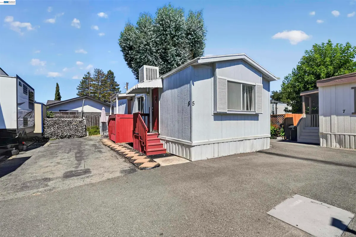 828 Olivina Ave  #5, Livermore, CA 94551 - #1