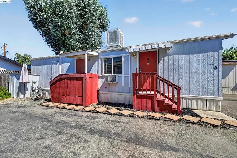 828 Olivina Ave  #5, Livermore, CA 94551 - #2