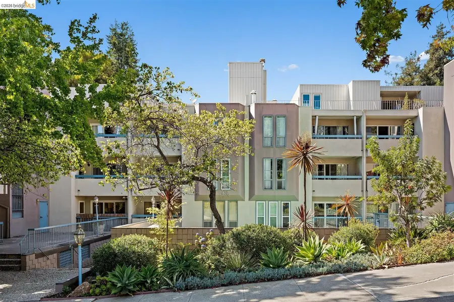 385 Jayne Ave  #105, Oakland, CA 94610 - #3