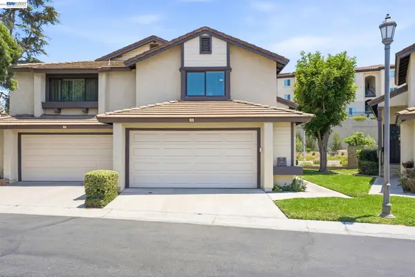 5050 Canyon Crest  #18, RIVERSIDE, CA 92507