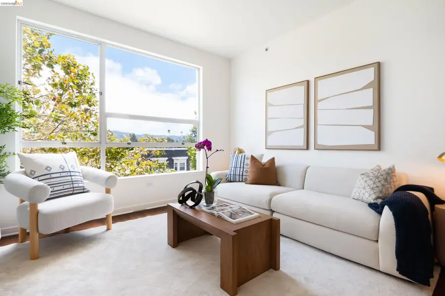 6465 San Pablo Ave  #303, Oakland, CA 94608 - #3