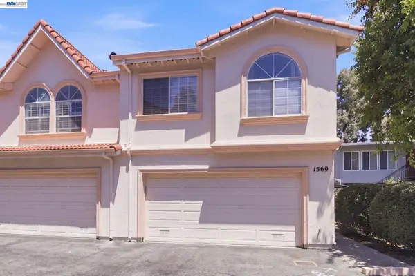 1569 Oxford St, REDWOOD CITY, CA 94061