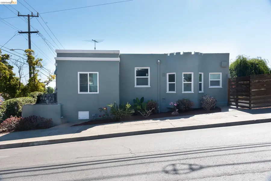 2549 monticello av, Oakland, CA 94601 - #3
