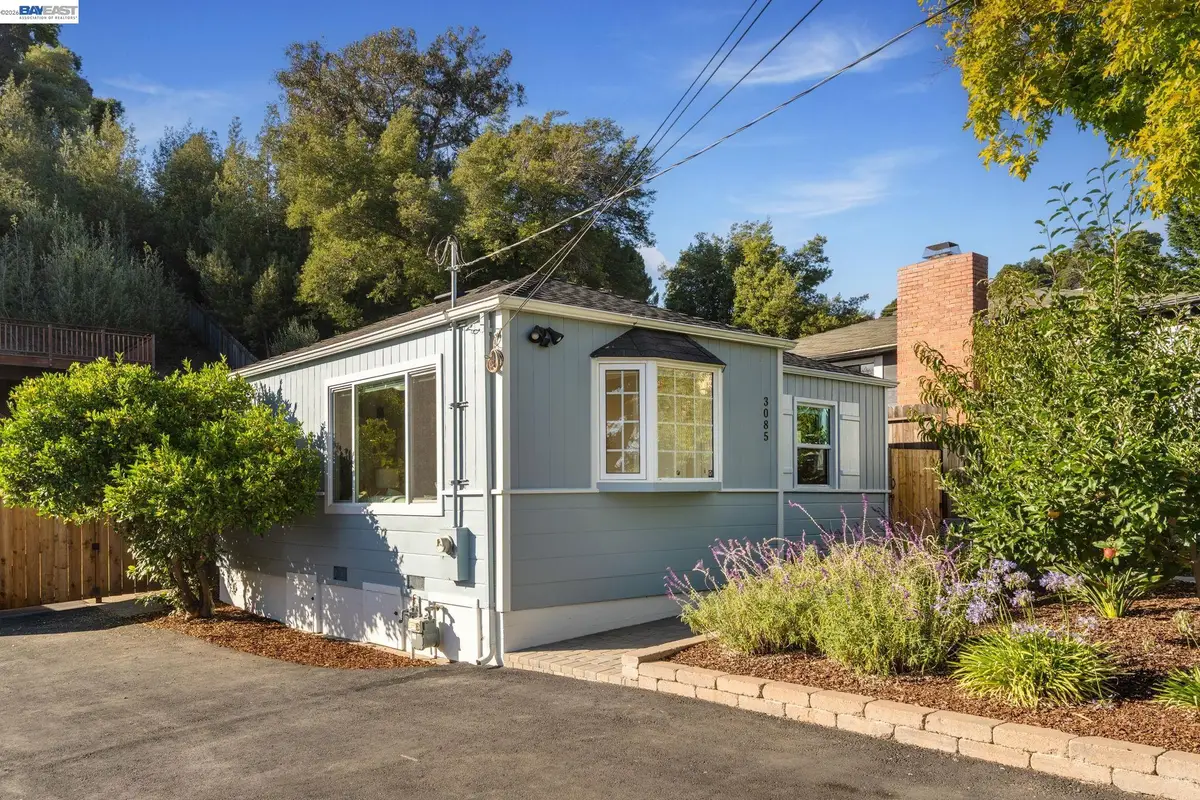 3085 Bantry Ave, Oakland, CA 94605 - #1