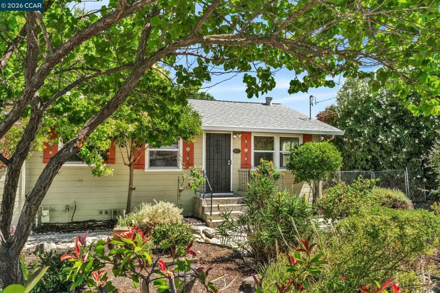 2072 Chalomar Rd, Concord, CA 94518 - #2