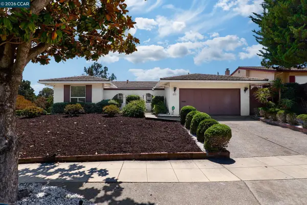 8197 Coach Dr, OAKLAND, CA 94605