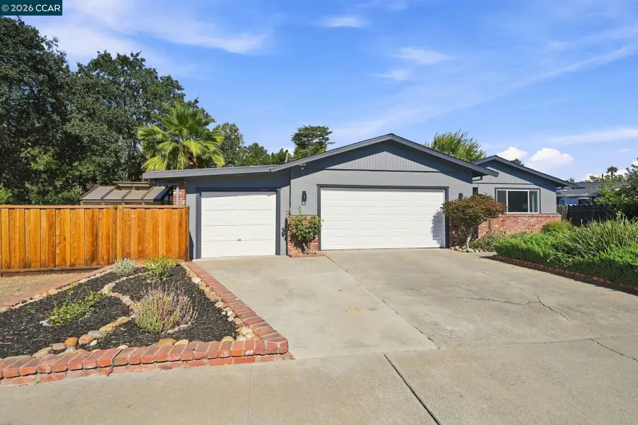 1445 Bassett Dr, Concord, CA 94521 - #3