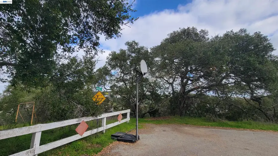3200 Marburger, Belmont, CA 94002 - #2
