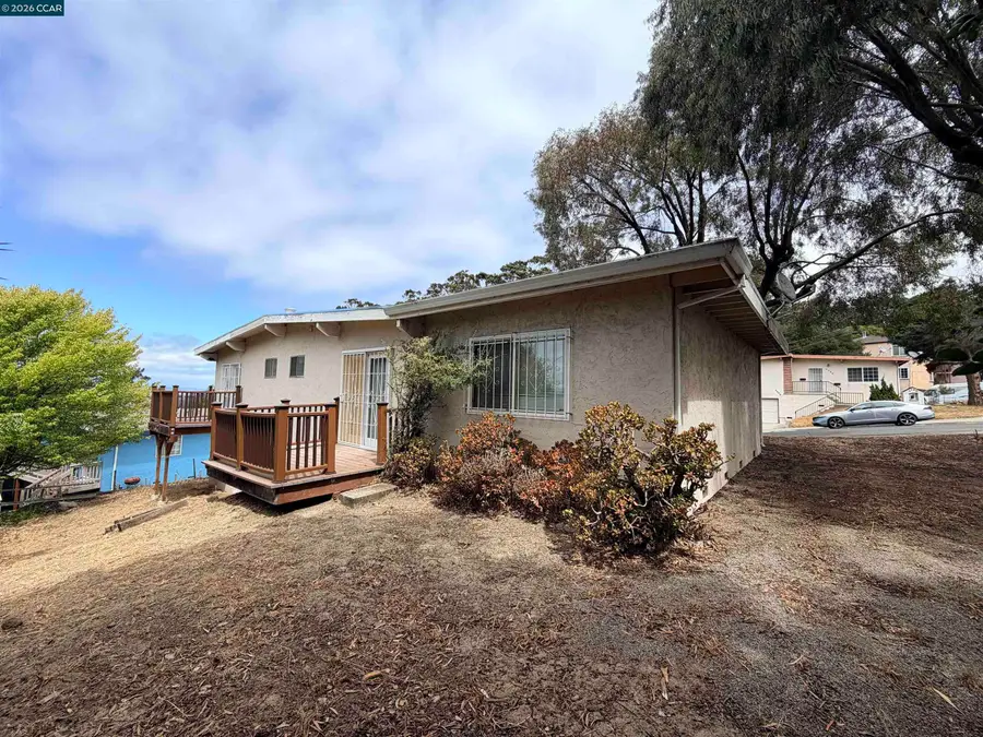 5482 Morrow Dr., San Pablo, CA 94806 - #2