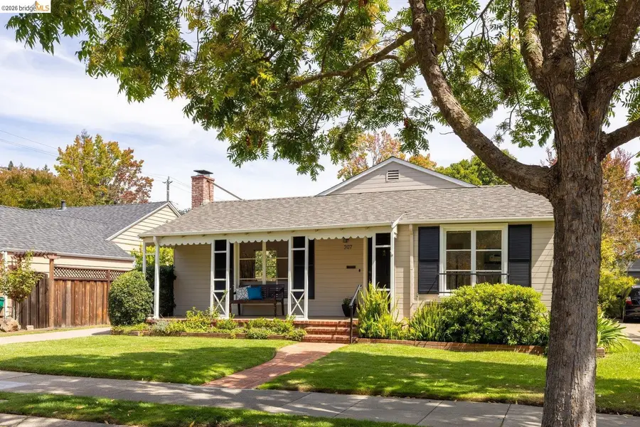 307 Covington St, Oakland, CA 94605 - #3