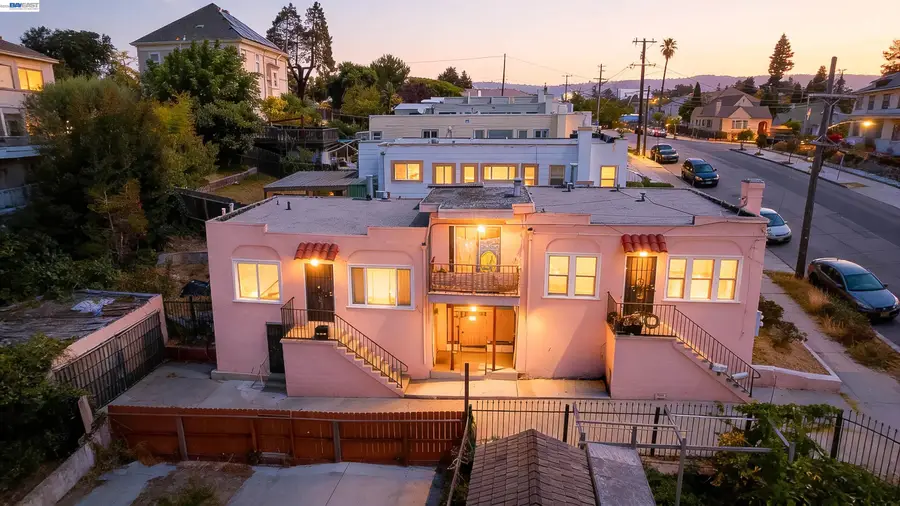 2121 17th AVe, Oakland, CA 94606 - #2
