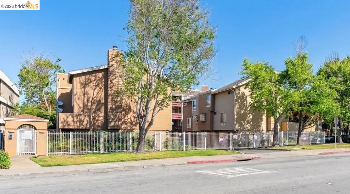 2121 Vale Rd  #17, San Pablo, CA 94806 - #1