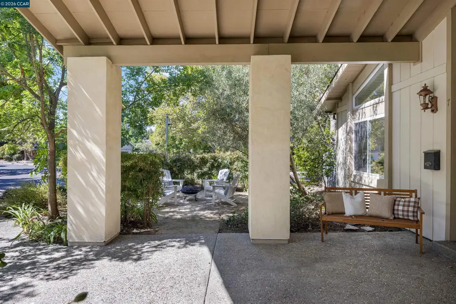 7 Leeds Ct, Danville, CA 94526 - #3