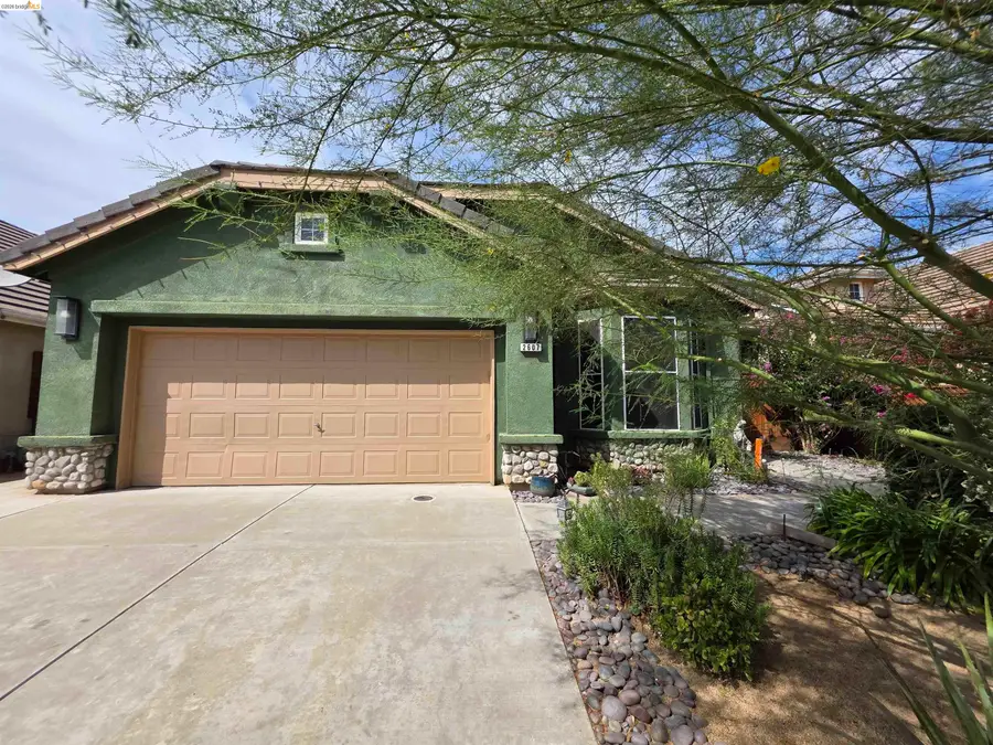 2607 Glow Rd, Riverbank, CA 95367 - #2