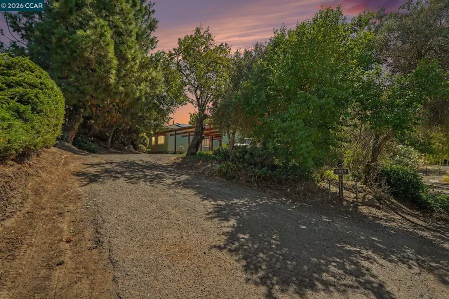 1927 Terrace Dr, Antioch, CA 94509 - #2