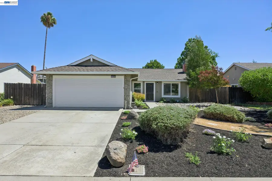 1665 Honeysuckle Rd, Livermore, CA 94551 - #2