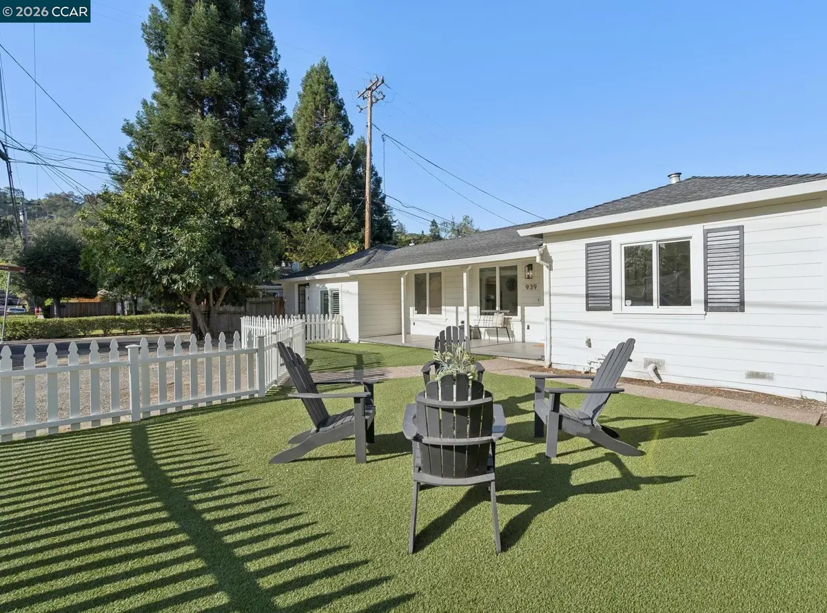 939 Mountain View Dr, Lafayette, CA 94549 - #1