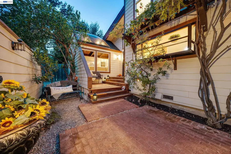 3364 Walnut Ln, Lafayette, CA 94549 - #2
