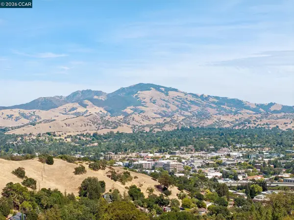 136 Hillcroft Way, WALNUT CREEK, CA 94597