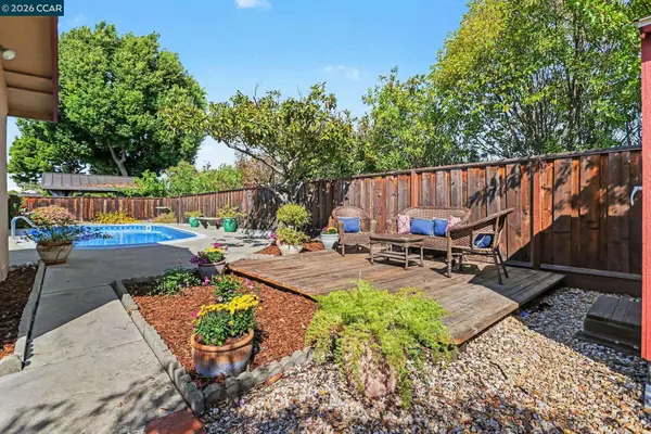 340 Greenway Dr, MARTINEZ, CA 94553