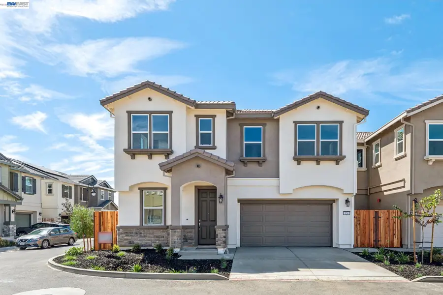 129 Creek View Cir, Fairfield, CA 94533 - #2