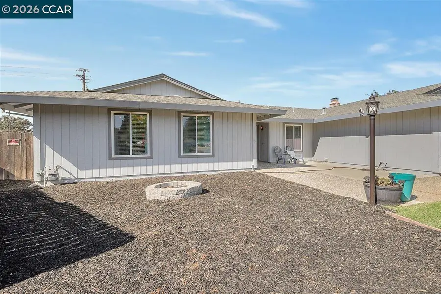 1590 Lisa Ct, Yuba City, CA 95993 - #3
