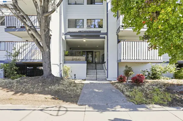 29300 Dixon St  #101, HAYWARD, CA 94544