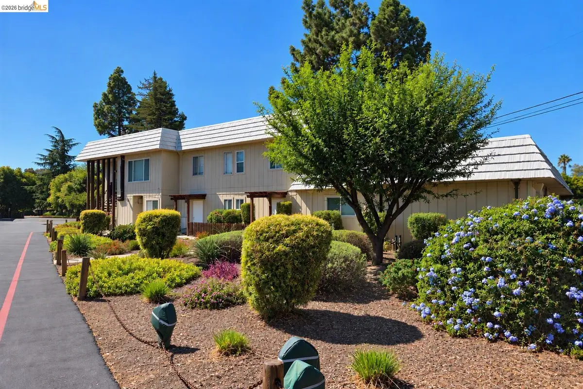 2011 Sierra Rd, Concord, CA 94518 - #1
