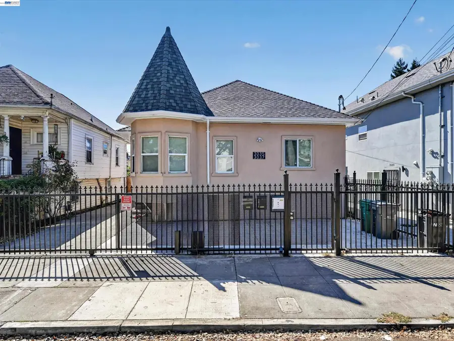 3035 Logan St, Oakland, CA 94601 - #3