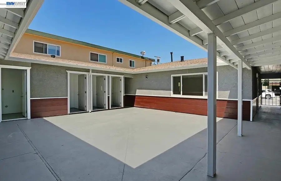 1631 Frisbie Ct, Concord, CA 94520 - #3