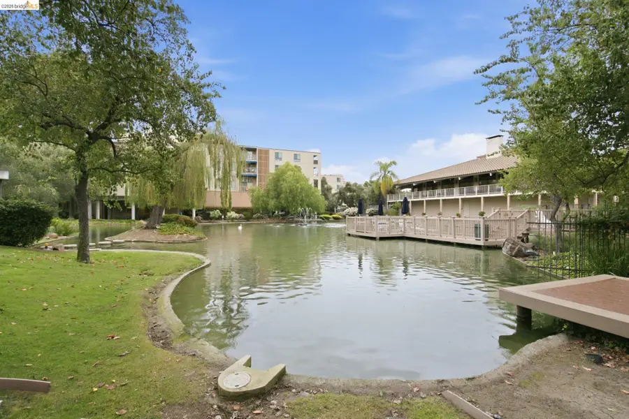 340 Civic Dr  #104, Walnut Creek, CA 94596 - #2