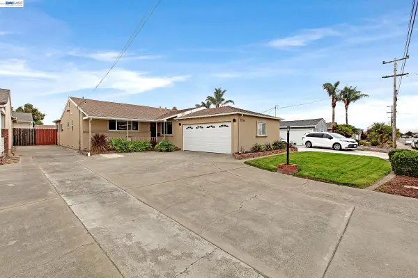 15738 Via Seco, SAN LORENZO, CA 94580