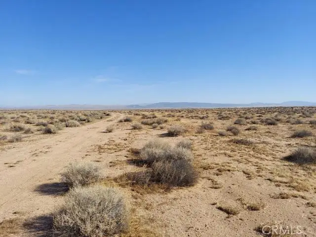 5 Harper Lake Road, Hinkley, CA 92347 - #2