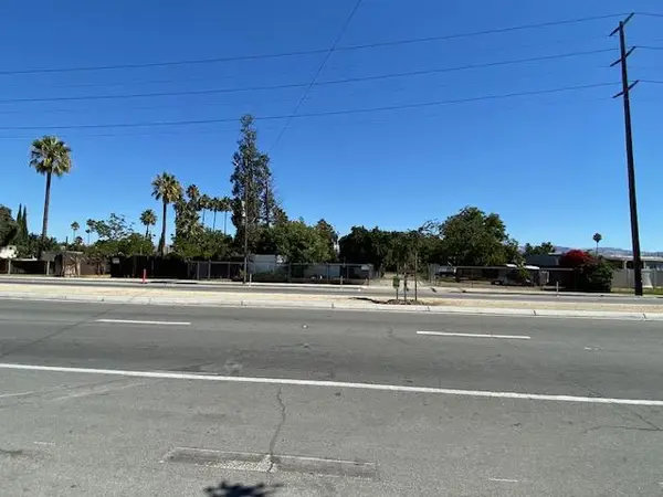 2570 Senter Road, SAN JOSE, CA 95111