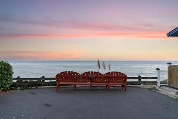 2395 Delaware Avenue, SANTA CRUZ, CA 95060