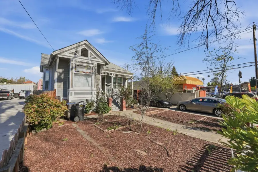 1090 7th Street, San Jose, CA 95112 - #2