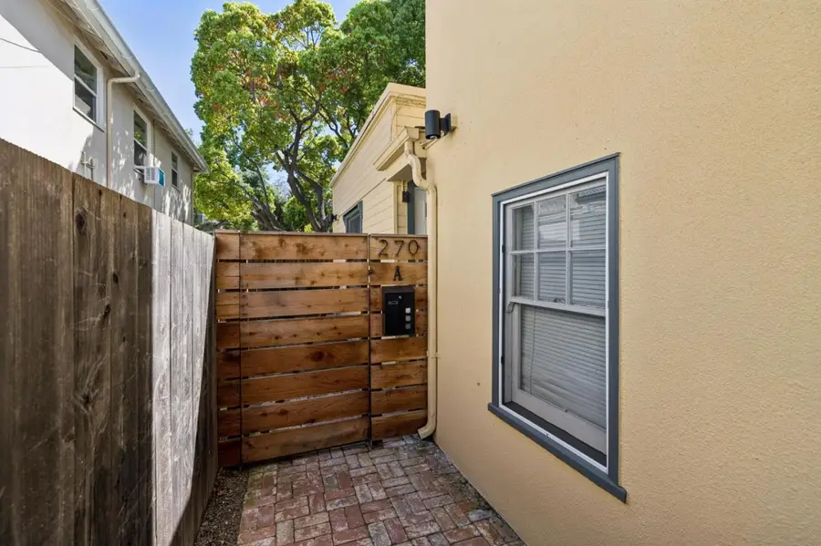270 Everett Avenue, Palo Alto, CA 94301 - #3