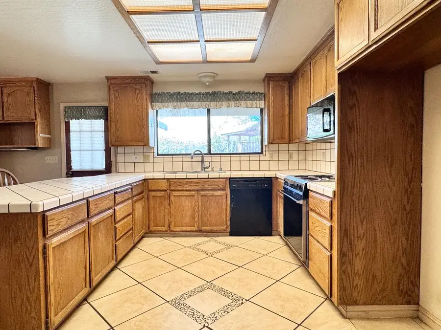 1470 Ghione Drive, Hollister, CA 95023 - #3