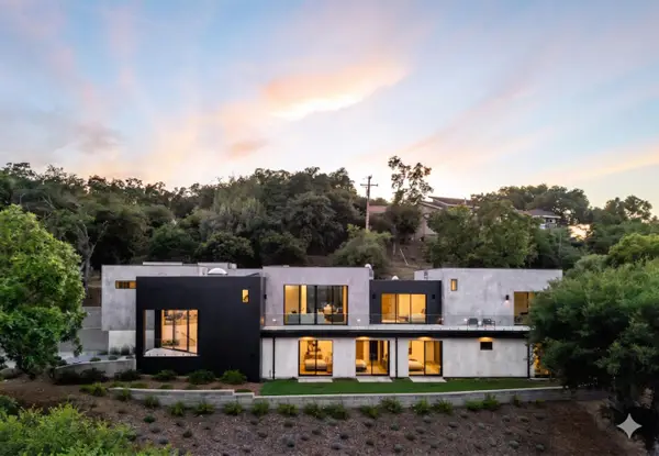 Address Withheld By Seller, LOS ALTOS HILLS, CA 94022
