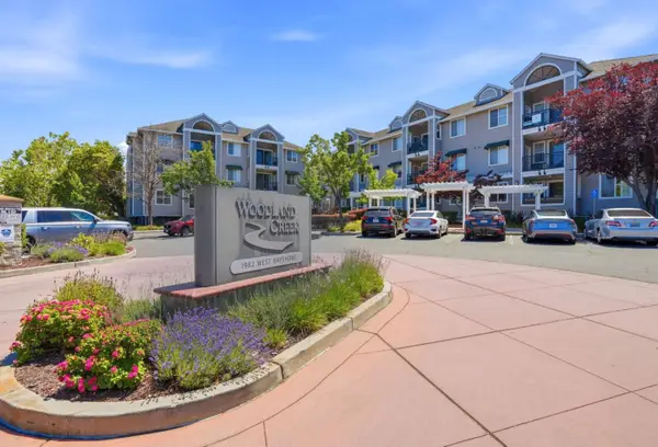 1982 Bayshore Road  #322, East Palo Alto, CA 94303